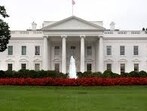According to the Secret Service, the agents spotted his car on the street near White House. The suspect matched the foot description of the “suicidal individual”. According to the Secret Service, the agents spotted his car on the street near White House. The suspect matched the foot description of the “suicidal individual”.