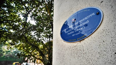 Heritage building plate installed by MCD outside the Hardayal Municipal Heritage Public Library in New Delhi. (Sanchit Khanna/HT Photo) Heritage building plate installed by MCD outside the Hardayal Municipal Heritage Public Library in New Delhi. (Sanchit Khanna/HT Photo)