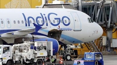On November 11, a crew member just before take-off found a piece of paper inside the toilet with the word “bomb” aboard an IndiGo flight from Ahmedabad to Saudi Arabia’s Jeddah (Bloomberg / Representative photo) (HT_PRINT)