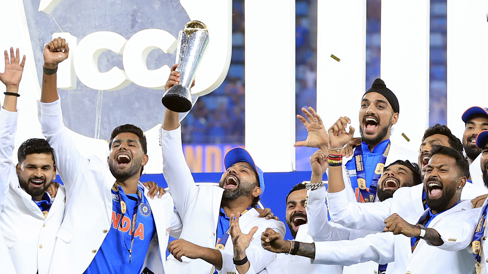 Sachin roars for ‘champion’ India, Ganguly can’t stop raving over ‘captain marvellous’ Rohit after Champions Trophy win  www.hindustantimes.com