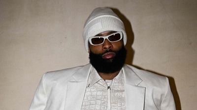 US american football players Odell Beckham Jr. poses during a photocall ahead of the Jacquemus Menswear Ready-to-wear Fall-Winter 2025/2026 collection as part of the Paris Fashion Week, in Paris on January 26, 2025. (Photo by JULIEN DE ROSA / AFP) (AFP) US american football players Odell Beckham Jr. poses during a photocall ahead of the Jacquemus Menswear Ready-to-wear Fall-Winter 2025/2026 collection as part of the Paris Fashion Week, in Paris on January 26, 2025. (Photo by JULIEN DE ROSA / AFP) (AFP)