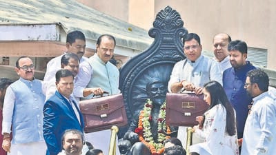 Mumbai, India - March 10, 2025:Dy CM and State Finance minister Ajit Pawar and MoS Finance Ashish Jaiswal along with other MLA's and MLC pays respect to Chattrapati Shivaji Maharaj Statue before presenting the State budget during the budget assembly session at Vidhan Bhavan, in Mumbai, India, on Monday, March 10, 2025. (Photo by Anshuman Poyrekar/ Hindustan Times) (Hindustan Times) Mumbai, India - March 10, 2025:Dy CM and State Finance minister Ajit Pawar and MoS Finance Ashish Jaiswal along with other MLA's and MLC pays respect to Chattrapati Shivaji Maharaj Statue before presenting the State budget during the budget assembly session at Vidhan Bhavan, in Mumbai, India, on Monday, March 10, 2025. (Photo by Anshuman Poyrekar/ Hindustan Times) (Hindustan Times)