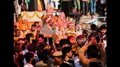 Palanquin Yatra taken out in Varanasi on Monday. (Rajesh Kumar/HT Photo)