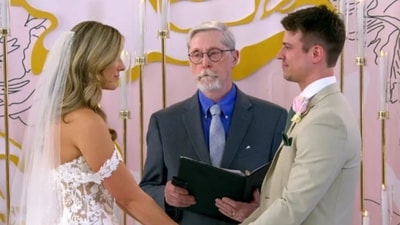 Conservatives weren't too happy about Sara Carlton leaving Ben Mezzenga at the altar over their contradicting political views. (Netflix ) Conservatives weren't too happy about Sara Carlton leaving Ben Mezzenga at the altar over their contradicting political views. (Netflix )