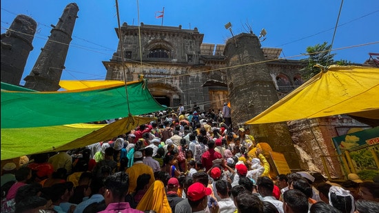 The trust has made it clear that devotees will not be allowed inside the temple wearing revealing or inappropriate clothing. (HT FILE)