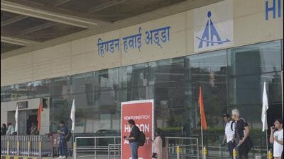 Airport officials said that they had flagged their issues to the concerned authorities in Ghaziabad during an airport advisory committee meeting held on February 21. (Sakib Ali/HT Photo) Airport officials said that they had flagged their issues to the concerned authorities in Ghaziabad during an airport advisory committee meeting held on February 21. (Sakib Ali/HT Photo)