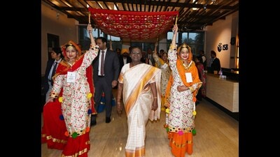 President Droupadi Murmu being welcomed at the Indian School of Business in Mohali on Tuesday. (HT photo) President Droupadi Murmu being welcomed at the Indian School of Business in Mohali on Tuesday. (HT photo)
