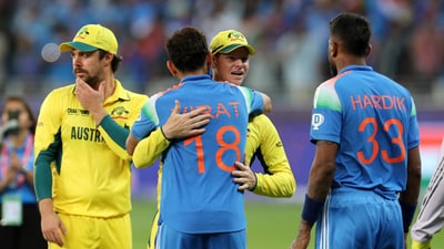 Steve Smith, who announced his retirement from ODIs after the Champions Trophy, shared a warm hug with Virat Kohli after the India vs Australia semifinal in Dubai. (REUTERS)