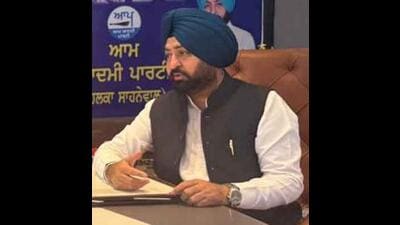 Revenue, housing and urban development minister Hardeep Singh Mundian has directed government departments to intensify efforts under the Punjab government’s flagship anti-drug initiative, Yudh Nashian Virudh, aimed at eliminating drug menace from society. (HT File)