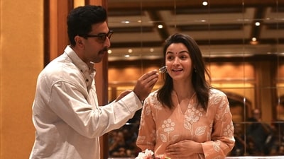 Ranbir exhibited true pookie behavior as he put cake on his wife’s face. (AFP) Ranbir exhibited true pookie behavior as he put cake on his wife’s face. (AFP)