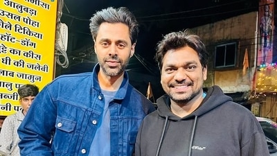 Sharing a picture on Instagram, Zakir Khan and Hasan Minhaj were seen enjoying chaat, a staple of Indore’s vibrant food scene. Sharing a picture on Instagram, Zakir Khan and Hasan Minhaj were seen enjoying chaat, a staple of Indore’s vibrant food scene.