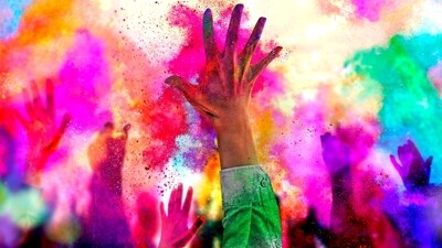 Holi 2025: Chemicals present in Holi colours can affect endocrine balance. (Shutterstock) Holi 2025: Chemicals present in Holi colours can affect endocrine balance. (Shutterstock)