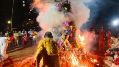 ‘Ek Nagar, Ek Holi’ initiative a hit in Kurla ‘Ek Nagar, Ek Holi’ initiative a hit in Kurla