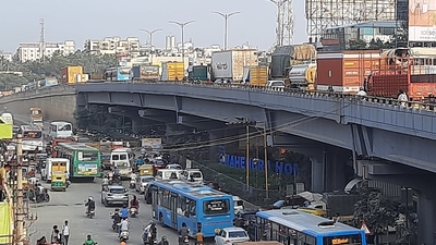 The officials took an early morning drive from Bengaluru's Silk Board to KR Puram which focused on identifying critical infrastructure challenges. (Pic for representation) (X/ @Ananthaforu)