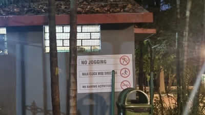 A board displaying park regulations in Indiranagar. (X/@sahana_srik)