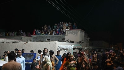 People celebrate Hindu festival of Holi in Tharparkar district of the desert town of Mithi, south-eastern Pakistan, on March 13, 2025.&nbsp; (AFP)