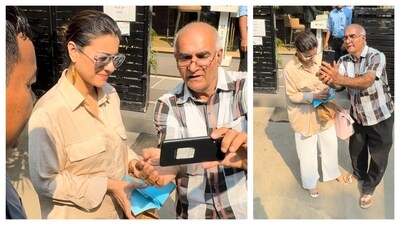 Kajol gave the elderly fan who stepped on her foot, her autograph.