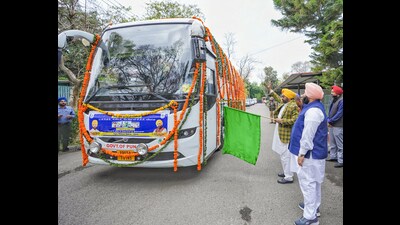 Punjab Chief Minister Bhagwant Mann flags off the second batch of teachers from different state government schools to Finland for training, in Chandigarh on Saturday. (ANI) Punjab Chief Minister Bhagwant Mann flags off the second batch of teachers from different state government schools to Finland for training, in Chandigarh on Saturday. (ANI)