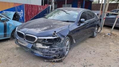 The car that was being driven on the wrong side. (Parveen Kumar/HT Photo) The car that was being driven on the wrong side. (Parveen Kumar/HT Photo)