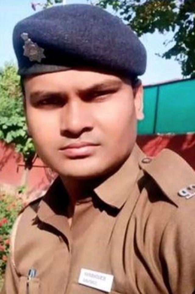 Constable Sukhdarshan, along with volunteer Rajesh, was posted at the naka and checking victim Samarth Dua’s car when the Polo rammed into them. (HT) Constable Sukhdarshan, along with volunteer Rajesh, was posted at the naka and checking victim Samarth Dua’s car when the Polo rammed into them. (HT)