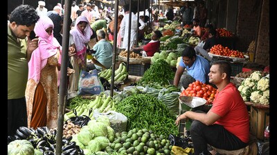 Barring any large supply-side shocks in the food economy, analysts believe inflation should be close to RBI’s target in the next fiscal year which will begin from April (HIndustan Times) Barring any large supply-side shocks in the food economy, analysts believe inflation should be close to RBI’s target in the next fiscal year which will begin from April (HIndustan Times)