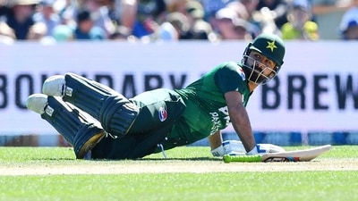 New Zealand beat Pakistan by 9 wickets in 1st T20I (AFP) New Zealand beat Pakistan by 9 wickets in 1st T20I (AFP)