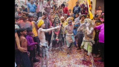 Is Holi as a traditional festival of love and universal kinship fast becoming a relic of a bygone golden era? (PTI) Is Holi as a traditional festival of love and universal kinship fast becoming a relic of a bygone golden era? (PTI)