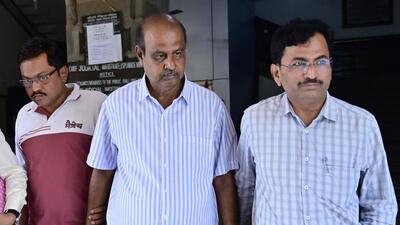 Ullhanathan Arunachalam alias Arun Bhai (centre), 62, was spotted in Gujarat, Andhra Pradesh, Rajasthan, Kanyakumari and Pune. (Anshuman Poyrekar/ Hindustan Times) Ullhanathan Arunachalam alias Arun Bhai (centre), 62, was spotted in Gujarat, Andhra Pradesh, Rajasthan, Kanyakumari and Pune. (Anshuman Poyrekar/ Hindustan Times)