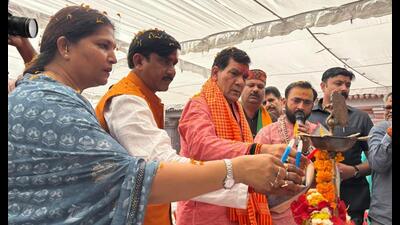 AK Sharma announced that devotees can now access 5 GB of free Wi-Fi for an hour, (Sourced)