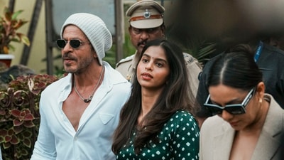 Shah Rukh Khan and his family are set to move to a new apartment in Bandra. (PTI Photo/Kunal Patil) (PTI) Shah Rukh Khan and his family are set to move to a new apartment in Bandra. (PTI Photo/Kunal Patil) (PTI)