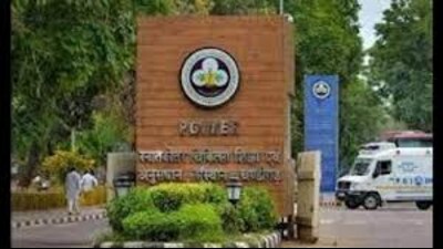 The Chandigarh Police are investigating the role of arrested data entry operator in manipulating records and facilitating fraudulent withdrawals. (HT)