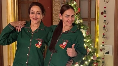 Esha Deol has shared some beauty lessons taught by her mother, Hema Malini, (Instagram/ Esha Deol) Esha Deol has shared some beauty lessons taught by her mother, Hema Malini, (Instagram/ Esha Deol)