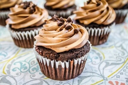 Cakes and cookies: A higher intake of foods like cakes, cookies, crackers or cold drinks is as bad for your waistline as for your brain. It is essential to cut down on the intake of refined sugar particularly those present in processed foods. One should instead opt for healthier options like fruits. (Unsplash) Cakes and cookies: A higher intake of foods like cakes, cookies, crackers or cold drinks is as bad for your waistline as for your brain. It is essential to cut down on the intake of refined sugar particularly those present in processed foods. One should instead opt for healthier options like fruits. (Unsplash)