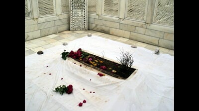 Aurangzeb’s complicated legacy — not very different from that of many monarchs of his time — should be studied, not as an exercise in validation or vilification but to remember how bigotry, sectarian statecraft, unlimited hunger for territory, and warmongering can destroy even the mightiest of empires (WIKIMEDIA) Aurangzeb’s complicated legacy — not very different from that of many monarchs of his time — should be studied, not as an exercise in validation or vilification but to remember how bigotry, sectarian statecraft, unlimited hunger for territory, and warmongering can destroy even the mightiest of empires (WIKIMEDIA)