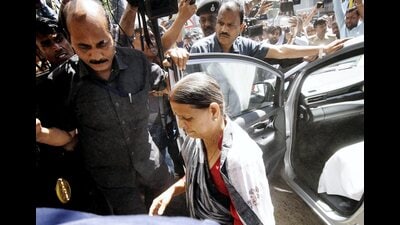 Former Bihar chief minister and Rashtriya Janata Dal (RJD) leader Rabri Devi arrives at the Enforcement Directorate’s office for questioning in the land-for-jobs money laundering case, in Patna, on Tuesday. The ED had summoned RJD president and former Bihar chief minister Lalu Prasad, his wife Rabri Devi and son Tej Pratap Yadav for questioning in the case, official sources said on Tuesday. Former Bihar chief minister and Rashtriya Janata Dal (RJD) leader Rabri Devi arrives at the Enforcement Directorate’s office for questioning in the land-for-jobs money laundering case, in Patna, on Tuesday. The ED had summoned RJD president and former Bihar chief minister Lalu Prasad, his wife Rabri Devi and son Tej Pratap Yadav for questioning in the case, official sources said on Tuesday.