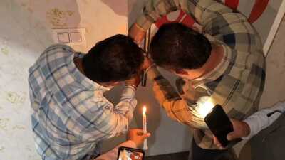 Health officials sealing a salon in Khanna on Tuesday. (HT Photo) Health officials sealing a salon in Khanna on Tuesday. (HT Photo)