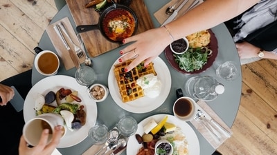 Want to lose weight easily? Add these 10 high-protein foods to your diet! (Image by Unsplash) Want to lose weight easily? Add these 10 high-protein foods to your diet! (Image by Unsplash)