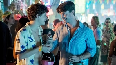 Patrick Schwarzenegger and Sam Nivola in The White Lotus S3. Patrick Schwarzenegger and Sam Nivola in The White Lotus S3.
