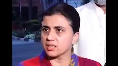 Jasvinder Kaur Bath, wife of Colonel Pushpinder Singh Bath, speaks to mediapersons.