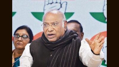 The meeting, chaired by Congress president Mallikarjun Kharge, along with leader of Opposition in the Lok Sabha Rahul Gandhi, also emphasised on fighting against the BJP and against those who have “weakened the party” in the state. (HT PHOTO)