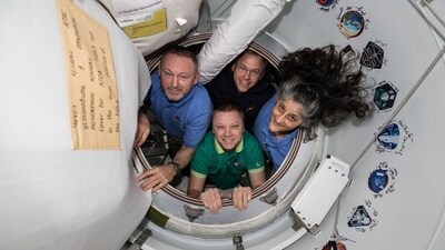 Why Sunita Williams did not tie her hair in space
