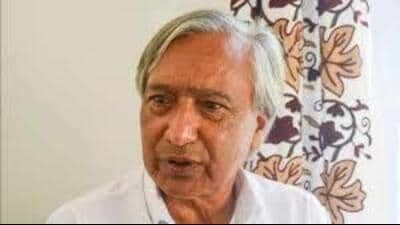 CPI (M) MLA from Kulgam Mohammed Yousuf Tarigami on Thursday requested chief minister Omar Abdullah to use his good offices and take up the issue of detenues languishing in prisons outside Jammu and Kashmir with the Centre. (HT File) CPI (M) MLA from Kulgam Mohammed Yousuf Tarigami on Thursday requested chief minister Omar Abdullah to use his good offices and take up the issue of detenues languishing in prisons outside Jammu and Kashmir with the Centre. (HT File)