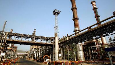 FILE PHOTO: A worker rides a bicycle at the Bharat Petroleum Corporation Ltd. refinery in Mumbai (REUTERS) FILE PHOTO: A worker rides a bicycle at the Bharat Petroleum Corporation Ltd. refinery in Mumbai (REUTERS)