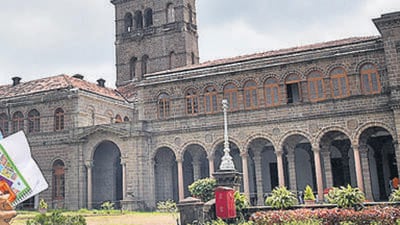 SPPU on Thursday took disciplinary action against two female students allegedly found consuming alcohol, smoking cigarettes at the girls’ hostel and harassing another roommate. (HT FILE)