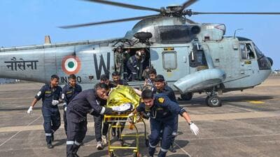 1 dead, 3 rescued after blast in ship off Vengurla coast 1 dead, 3 rescued after blast in ship off Vengurla coast