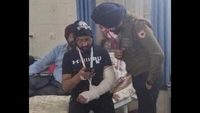 Colonel Pushpinder Singh Bath is undergoing treatment at the Military Hospital in Patiala after the brutal assault on March 13. (HT Photo) Colonel Pushpinder Singh Bath is undergoing treatment at the Military Hospital in Patiala after the brutal assault on March 13. (HT Photo)