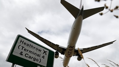 A Qatar Airways flight comes in to land at Heathrow airport in west London. Britain's Heathrow airport -- Europe's busiest -- shut down early on March 21, 2025 after a major fire at an electricity substation cut power to the sprawling hub, (AFP file) A Qatar Airways flight comes in to land at Heathrow airport in west London. Britain's Heathrow airport -- Europe's busiest -- shut down early on March 21, 2025 after a major fire at an electricity substation cut power to the sprawling hub, (AFP file)