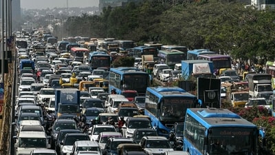 A Bengaluru resident shared concerns on Reddit about rising pollution, overcrowding, and civic issues. (AFP) A Bengaluru resident shared concerns on Reddit about rising pollution, overcrowding, and civic issues. (AFP)