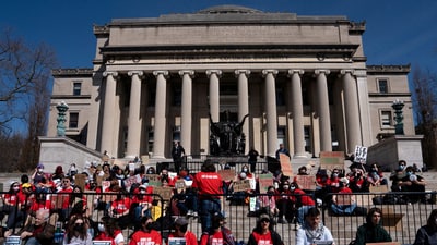 Students stage a walk-out protest at Columbia University’s Low Library steps to condemn the presence of U.S. Immigration Customs Enforcement (ICE) agents on campus and call for the release of Mahmoud Khalil in New York City,  U.S., March 11, 2025. (REUTERS FILE)