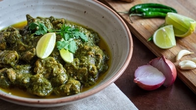 Andhra-style green chilli chicken (Photo: Medium) Andhra-style green chilli chicken (Photo: Medium)